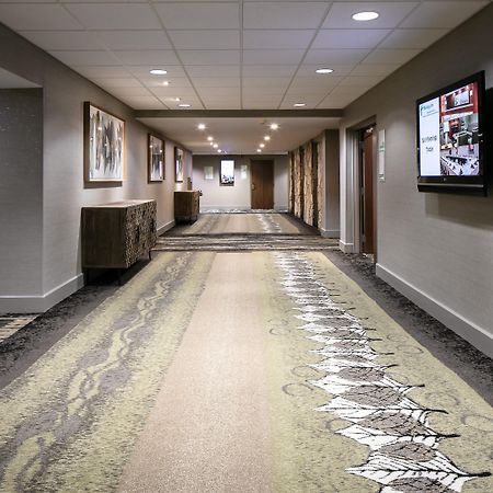Holiday Inn Hotel & Suites Des Moines-Northwest By Ihg Urbandale Екстериор снимка