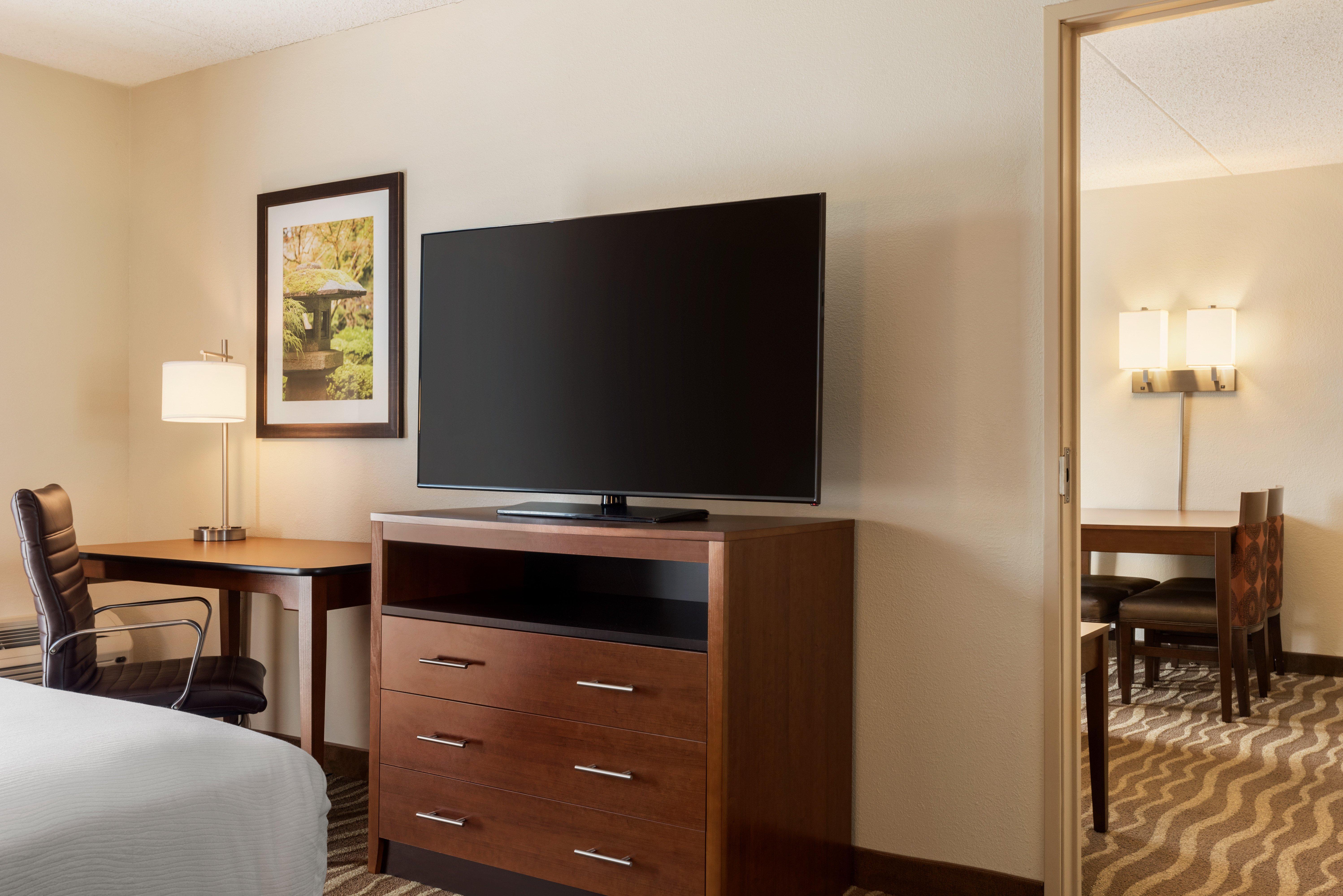 Holiday Inn Hotel & Suites Des Moines-Northwest By Ihg Urbandale Екстериор снимка