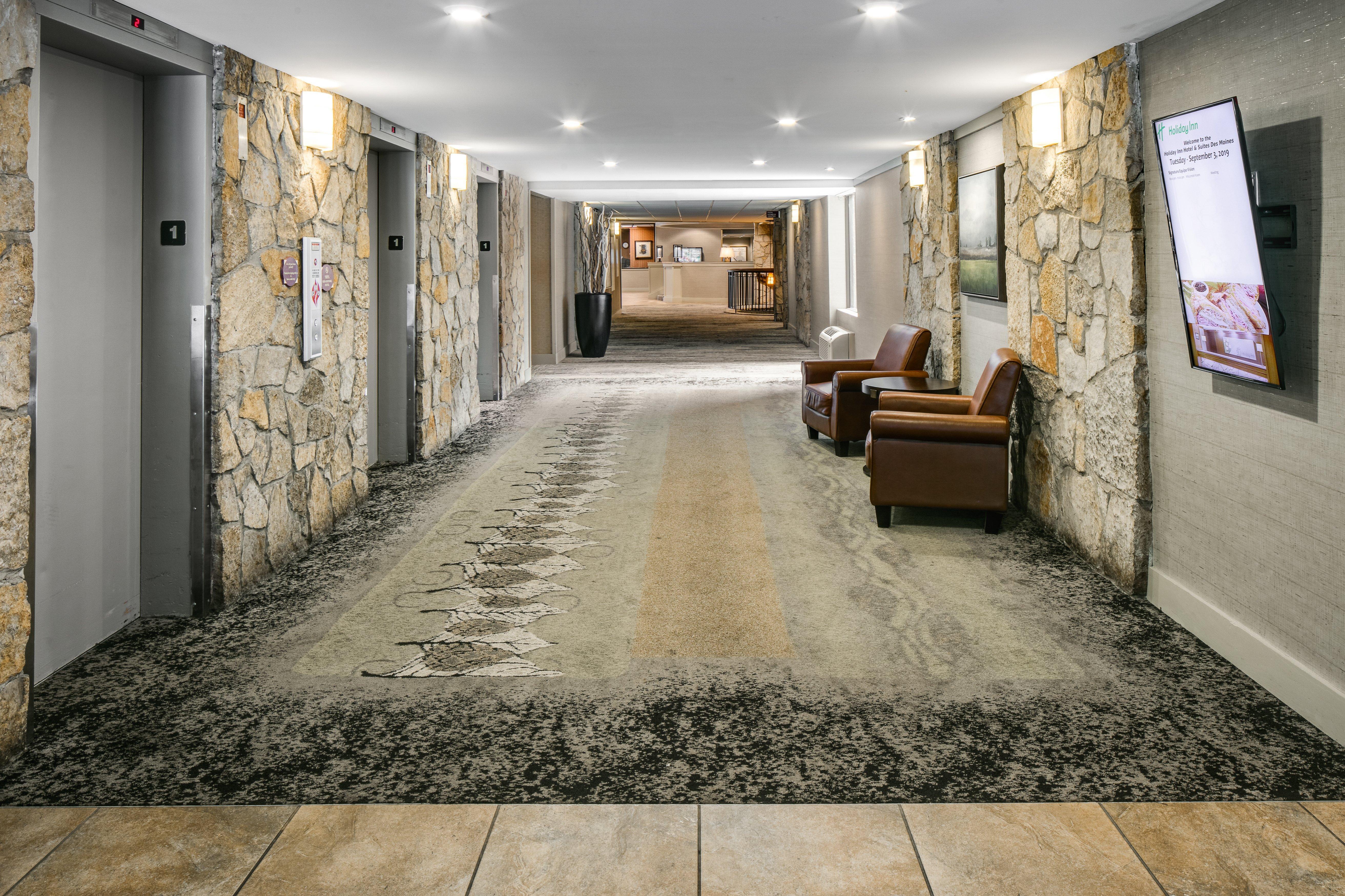 Holiday Inn Hotel & Suites Des Moines-Northwest By Ihg Urbandale Екстериор снимка