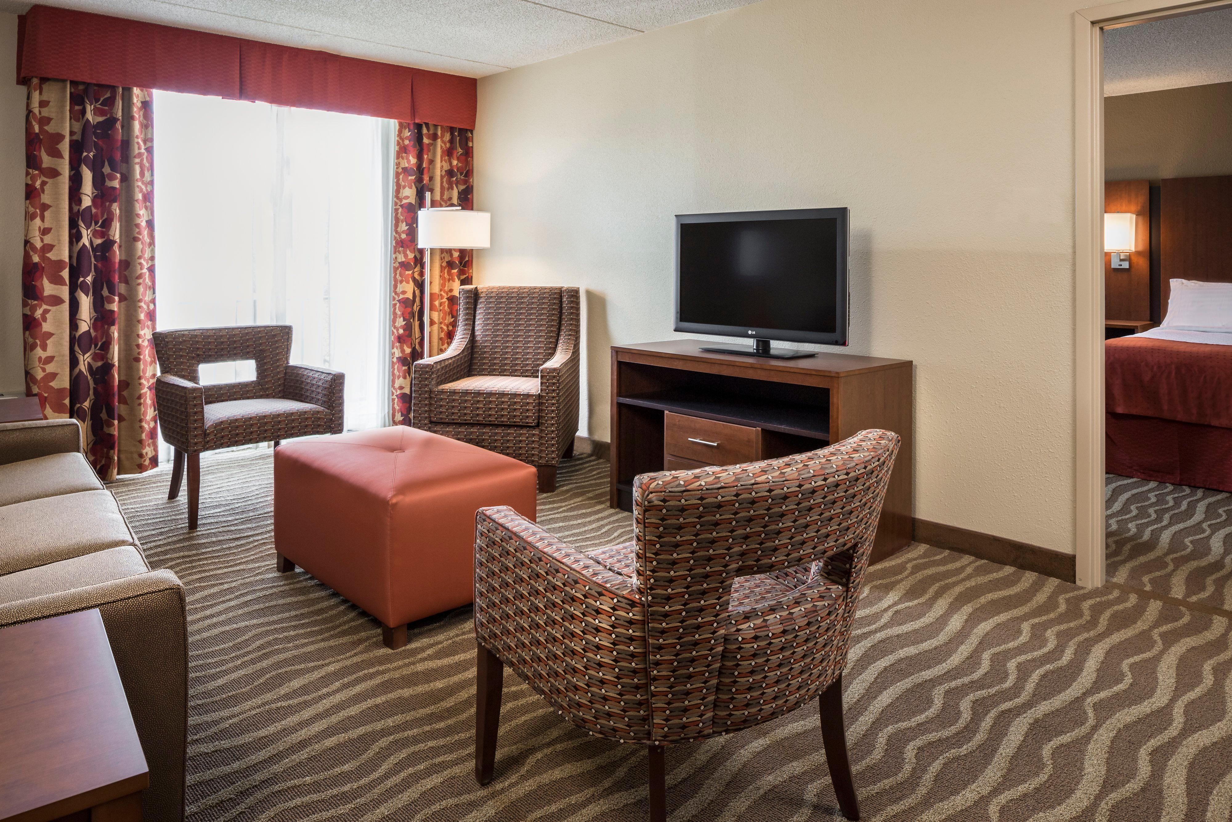 Holiday Inn Hotel & Suites Des Moines-Northwest By Ihg Urbandale Екстериор снимка