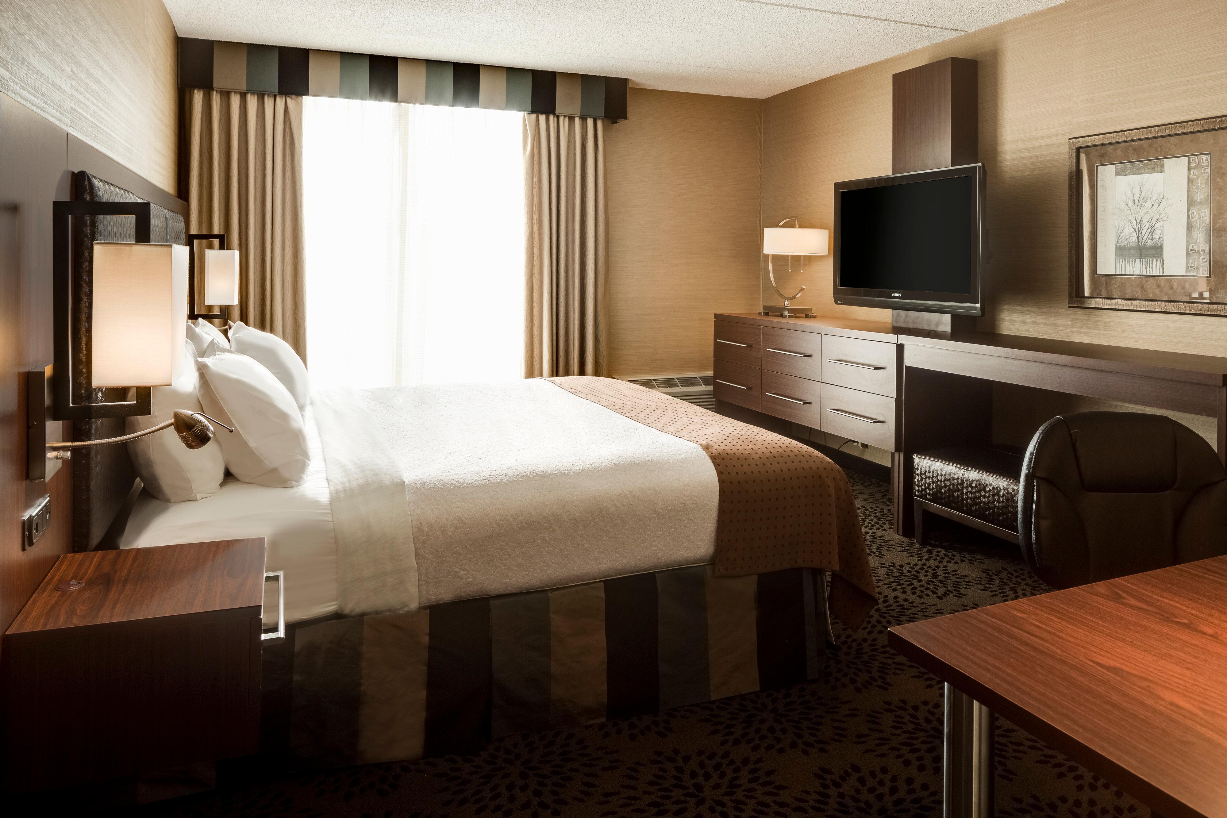 Holiday Inn Hotel & Suites Des Moines-Northwest By Ihg Urbandale Екстериор снимка