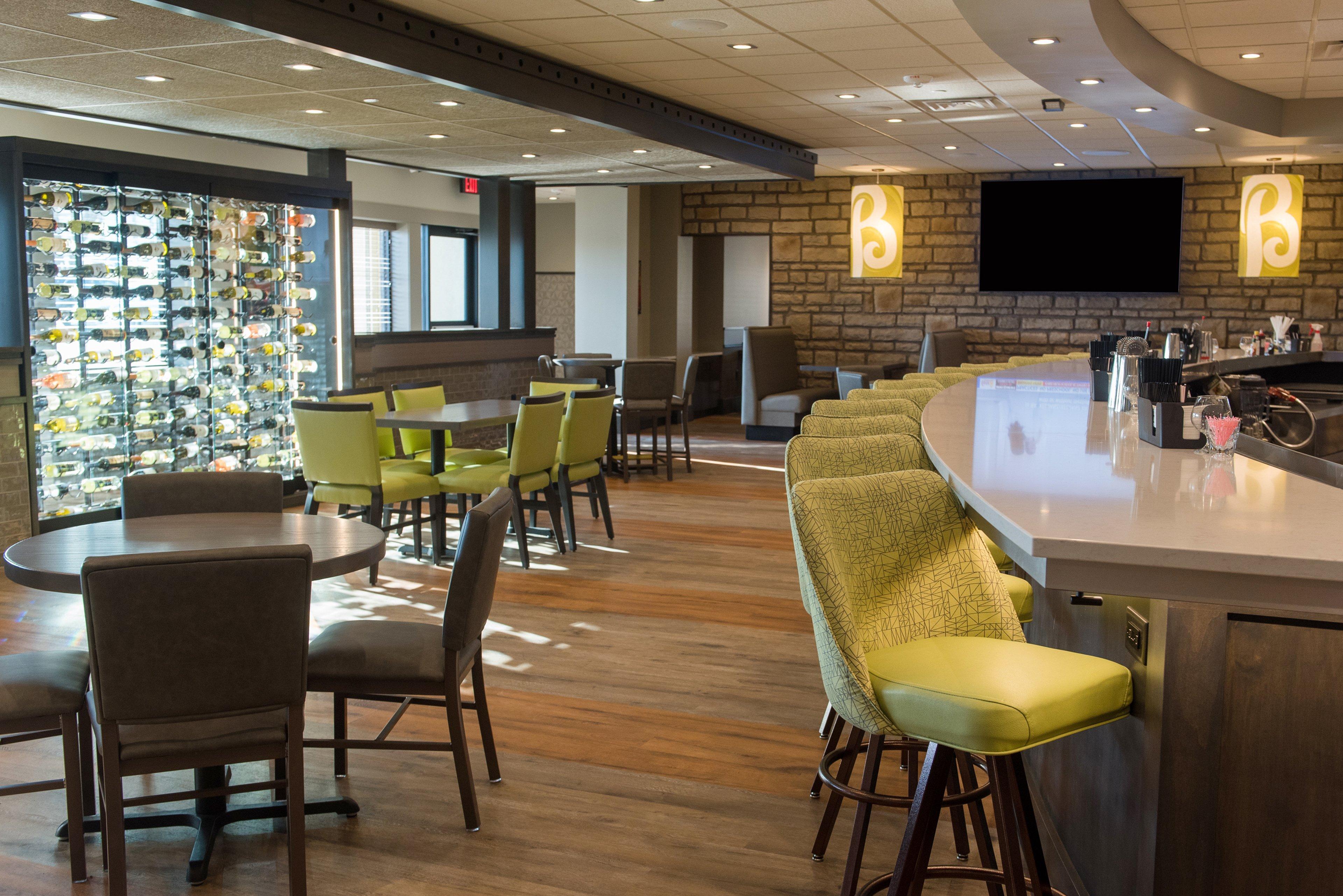 Holiday Inn Hotel & Suites Des Moines-Northwest By Ihg Urbandale Екстериор снимка