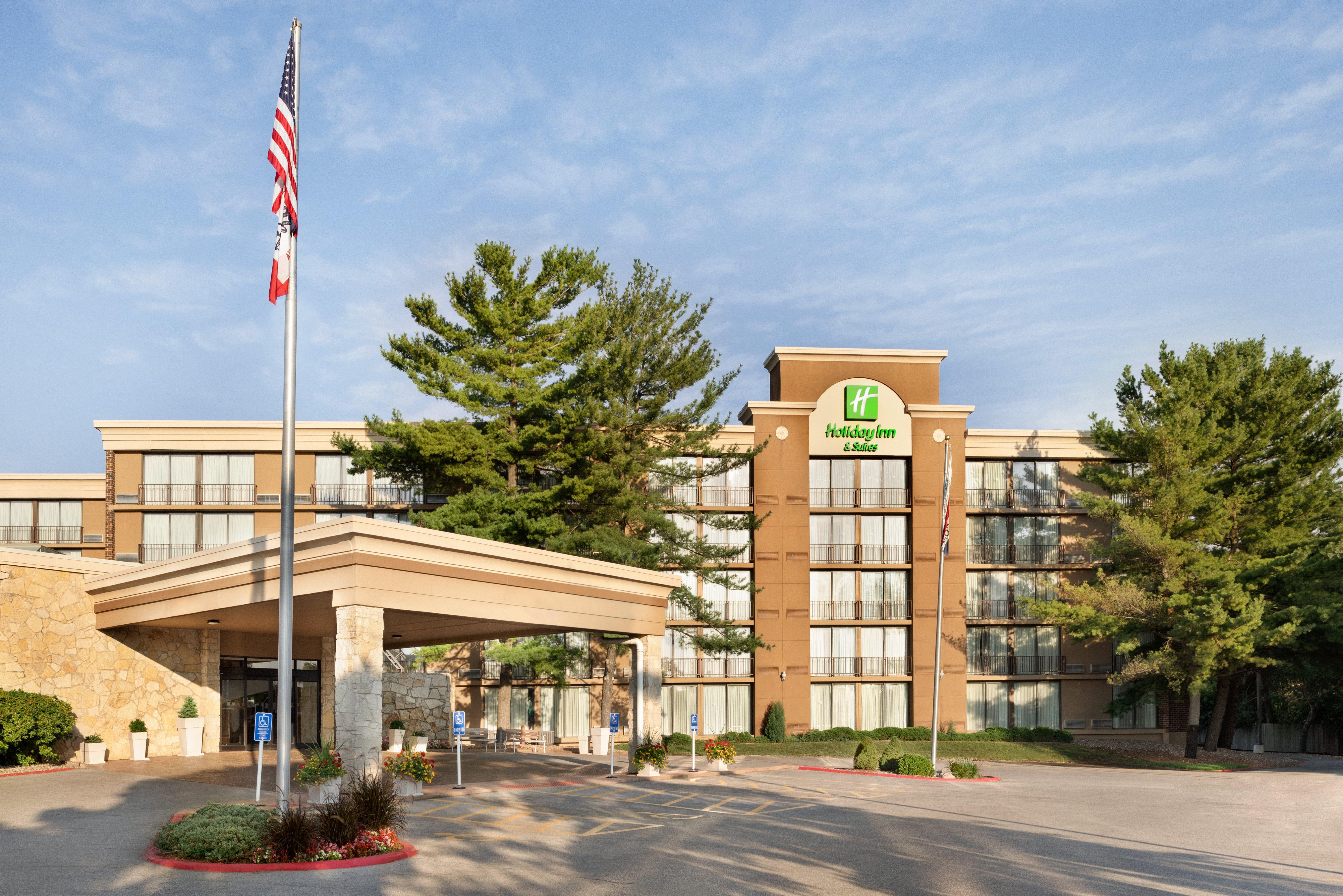 Holiday Inn Hotel & Suites Des Moines-Northwest By Ihg Urbandale Екстериор снимка