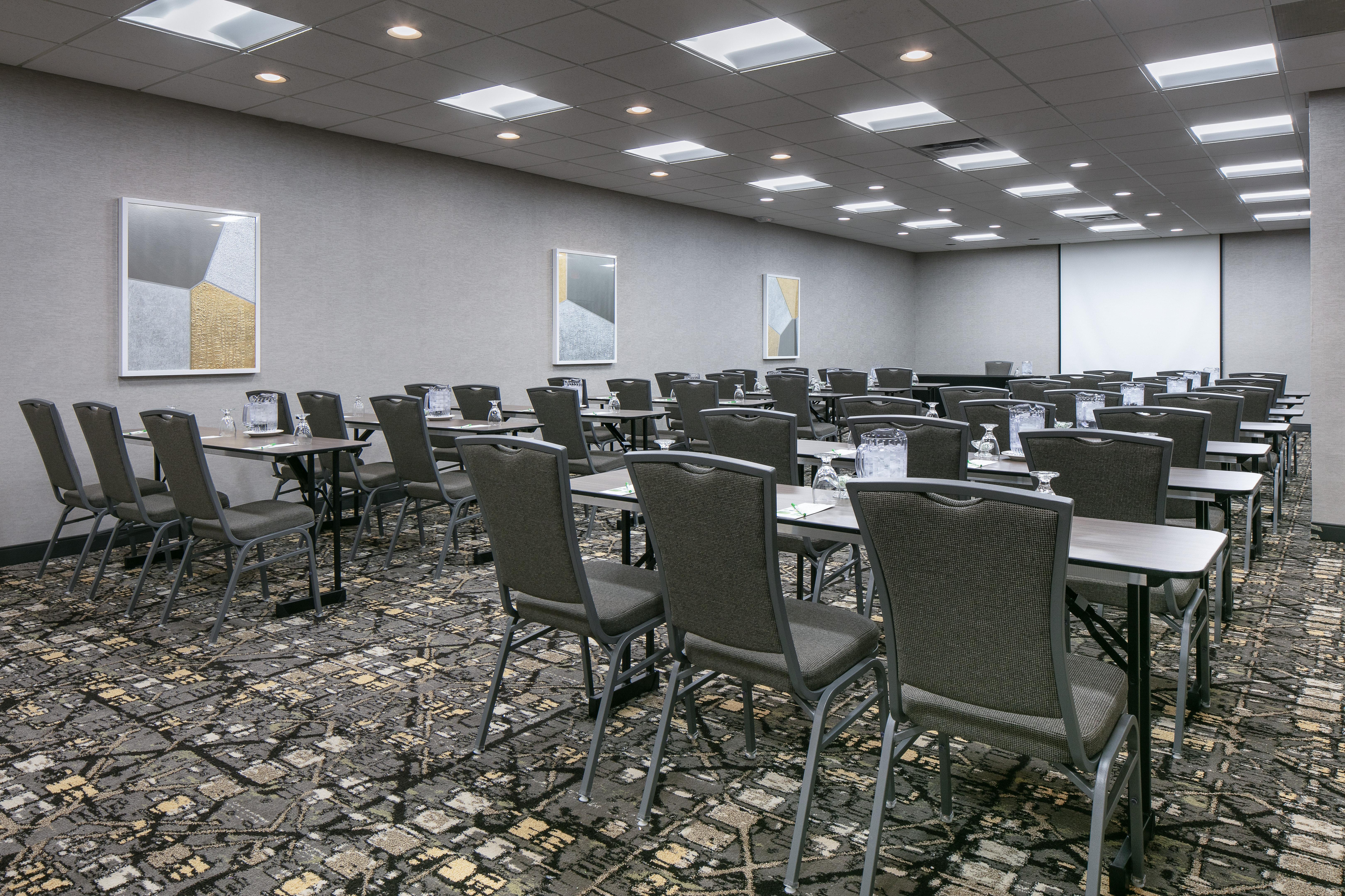 Holiday Inn Hotel & Suites Des Moines-Northwest By Ihg Urbandale Екстериор снимка