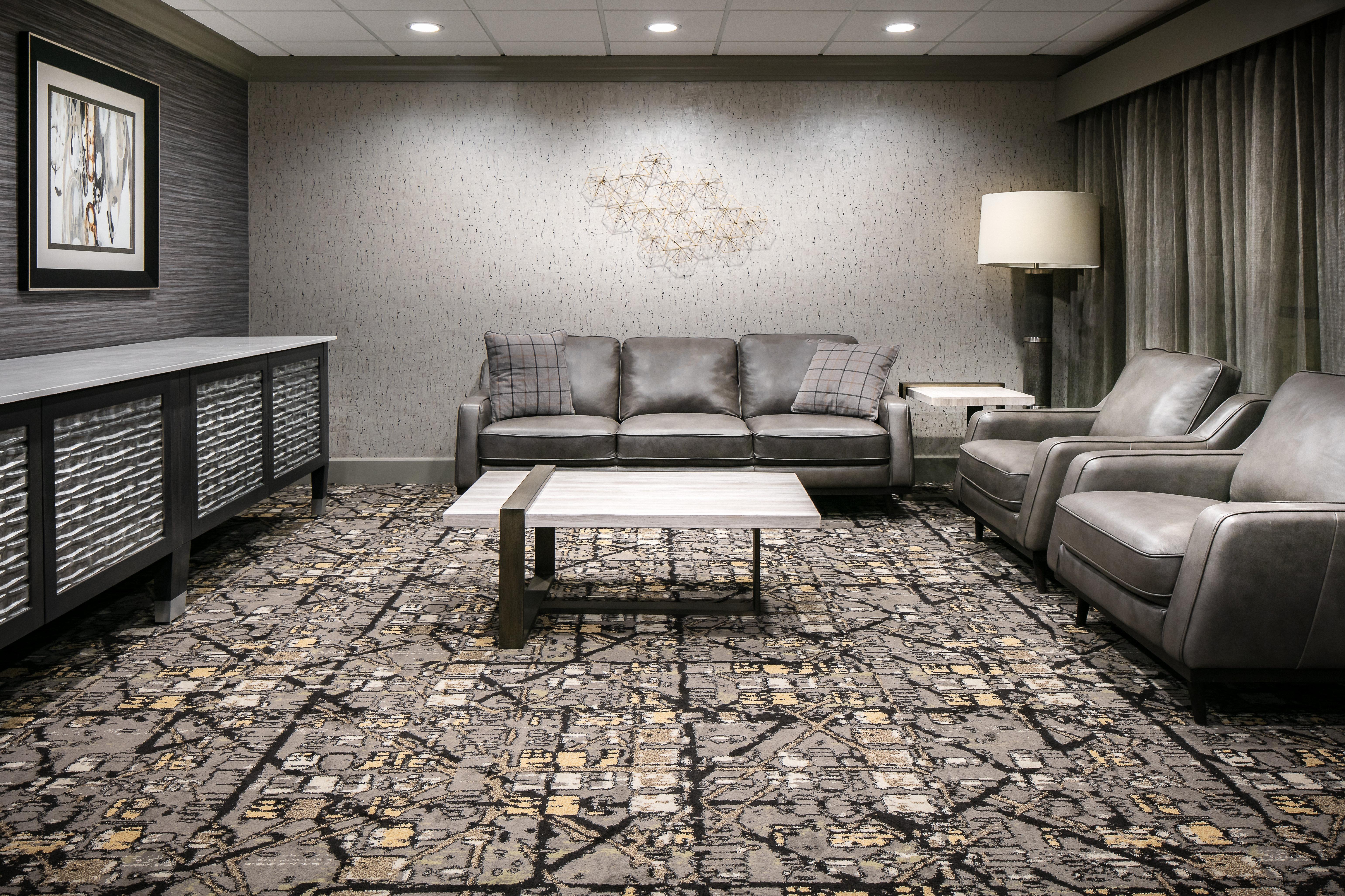 Holiday Inn Hotel & Suites Des Moines-Northwest By Ihg Urbandale Екстериор снимка